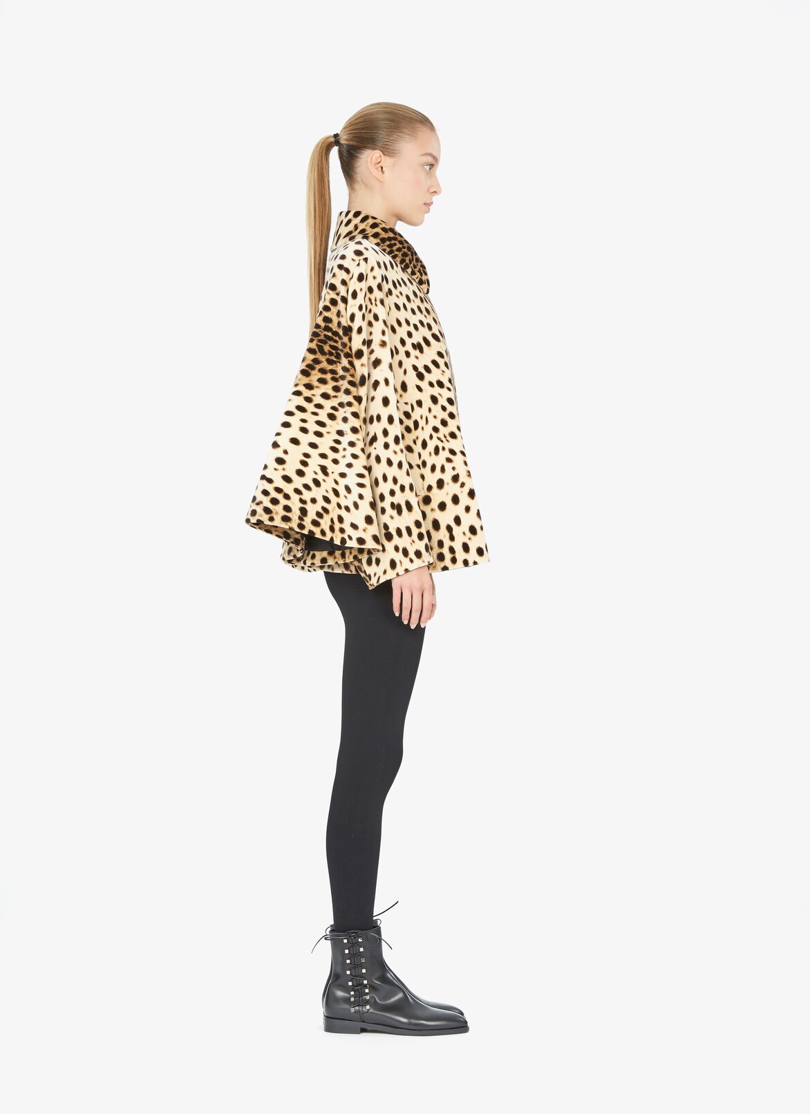 Flared Velvet Coat ALAÏA LIGHT BEIGE FLARED VELVET COAT
